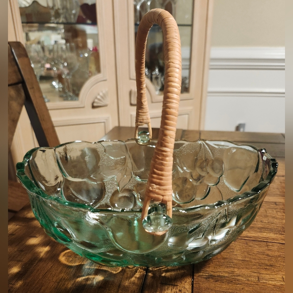 Fruit Green Tint Embossed Oval Bowl Basket With Rattan Handle